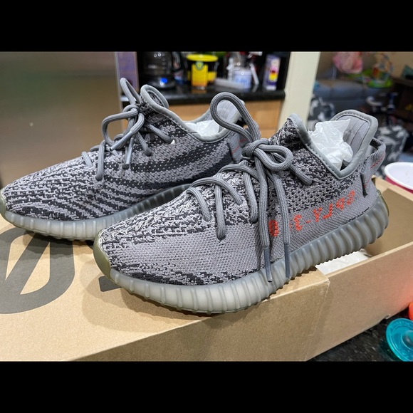 Adidas Yeezy Boost 350 V2 - Picture 6 of 11